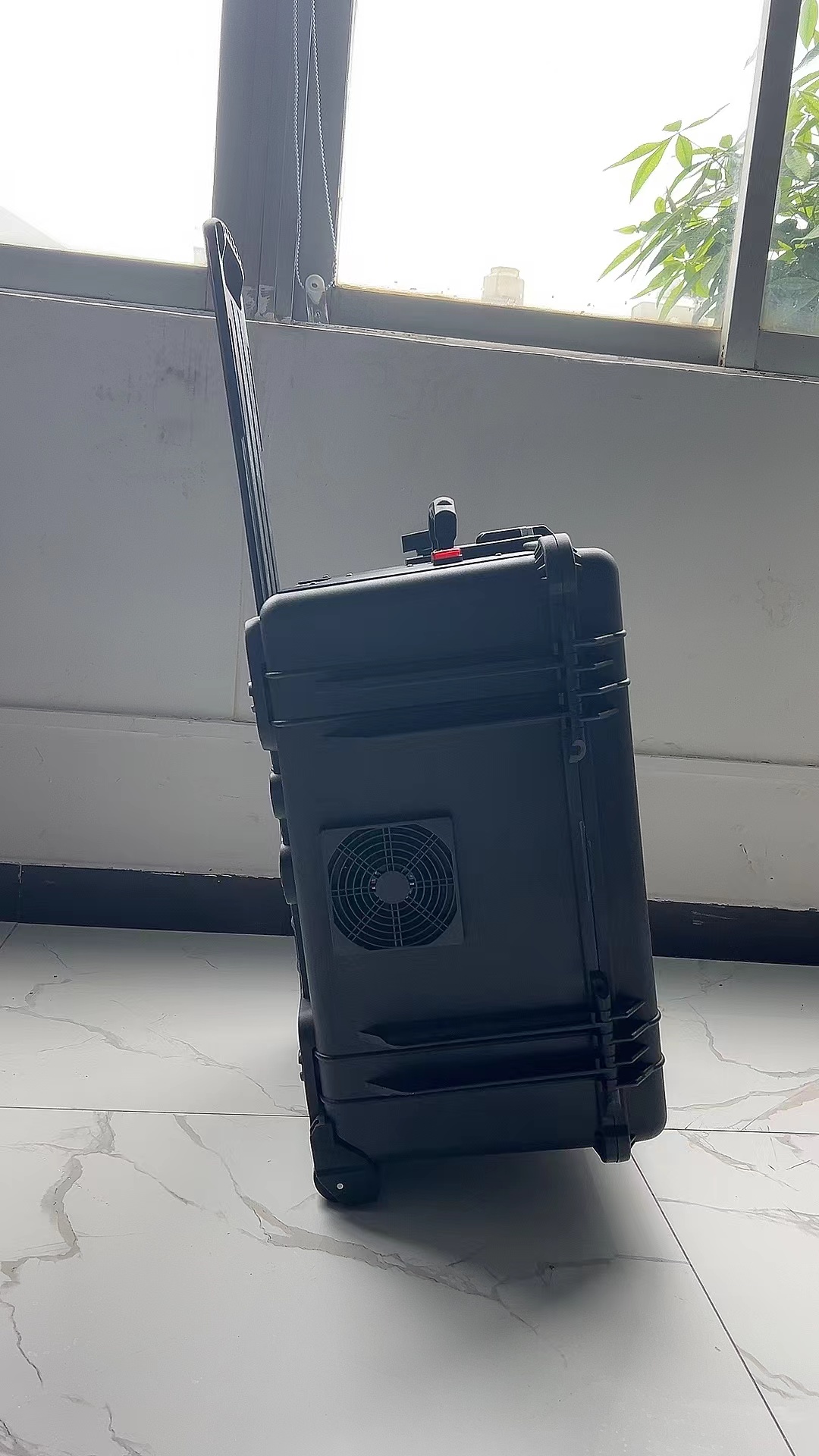 平桂手拉箱型移动通信干扰器